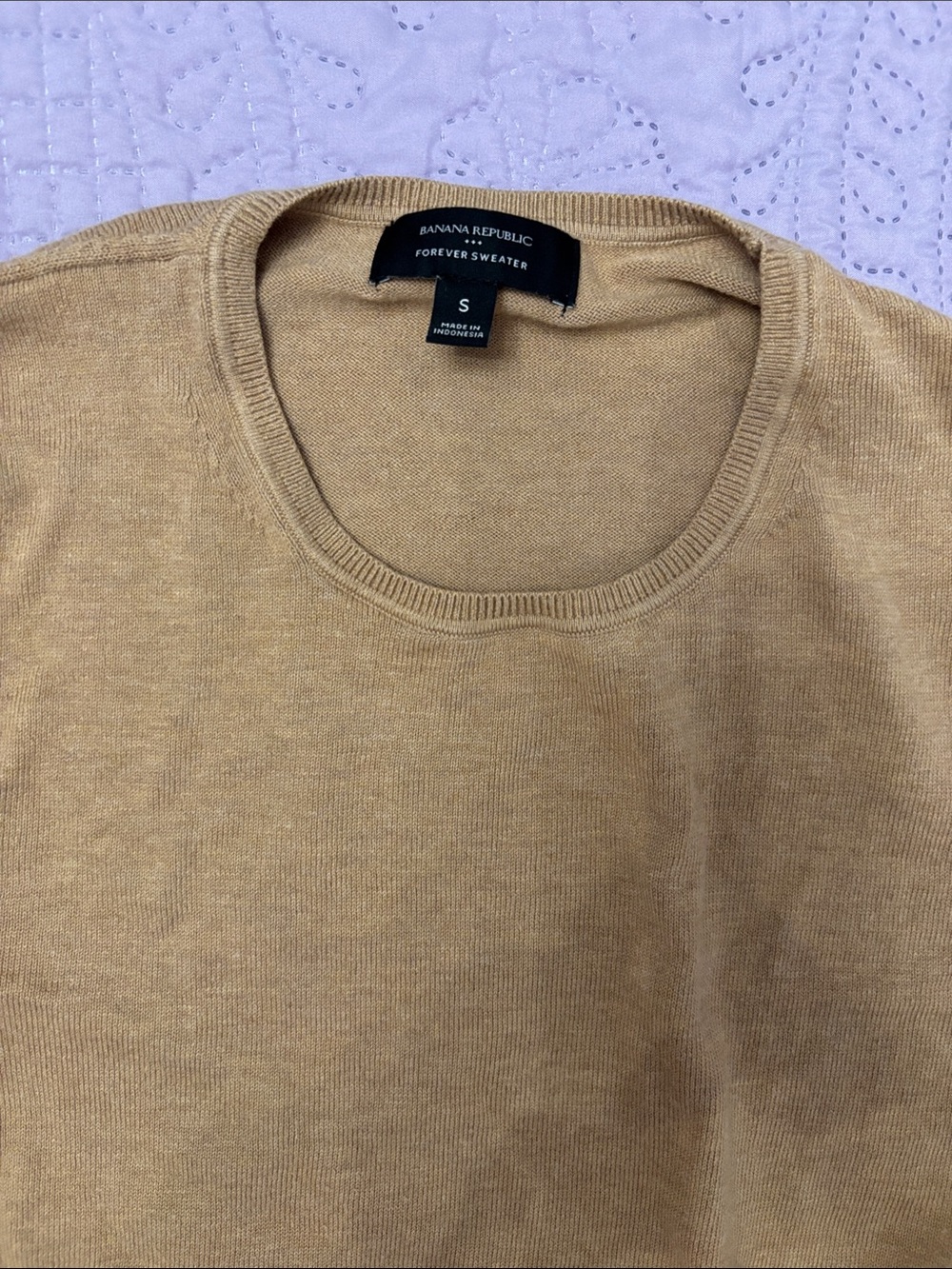 Banana Republic Women's Tan Crewneck Sweater